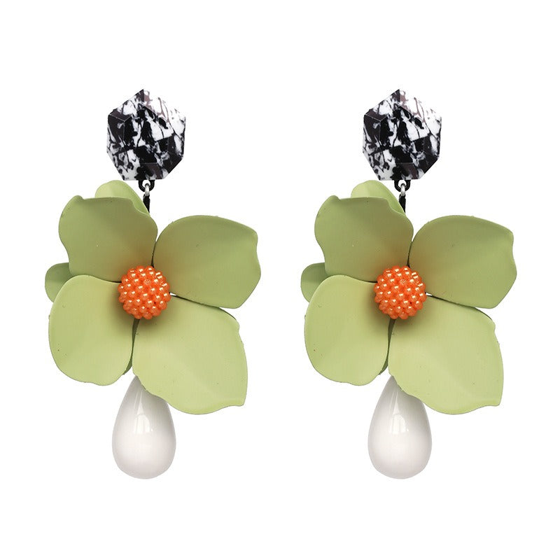 Retro Flower Earrings – Vintage-Inspired Jewelry