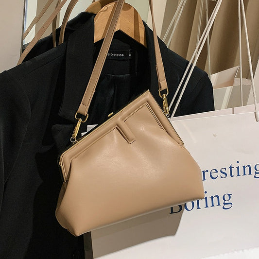 Simple small fragrant cloud bag texture new fashion fashion solid color clip bag shoulder bag crossbody bag