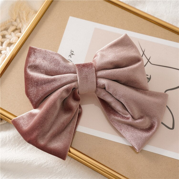 Wmen spring bow clip