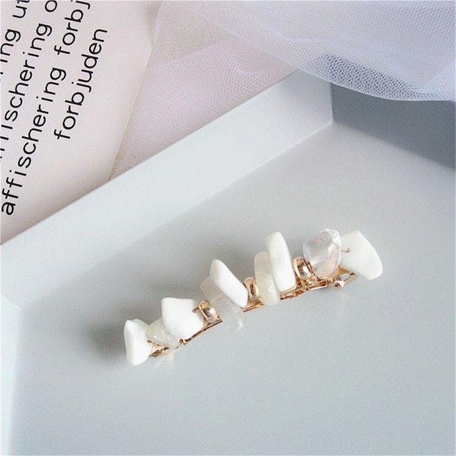 Spring clip hairpin