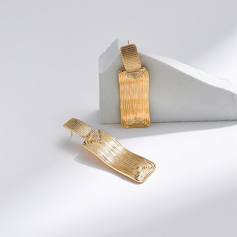 Geometric square design earrings