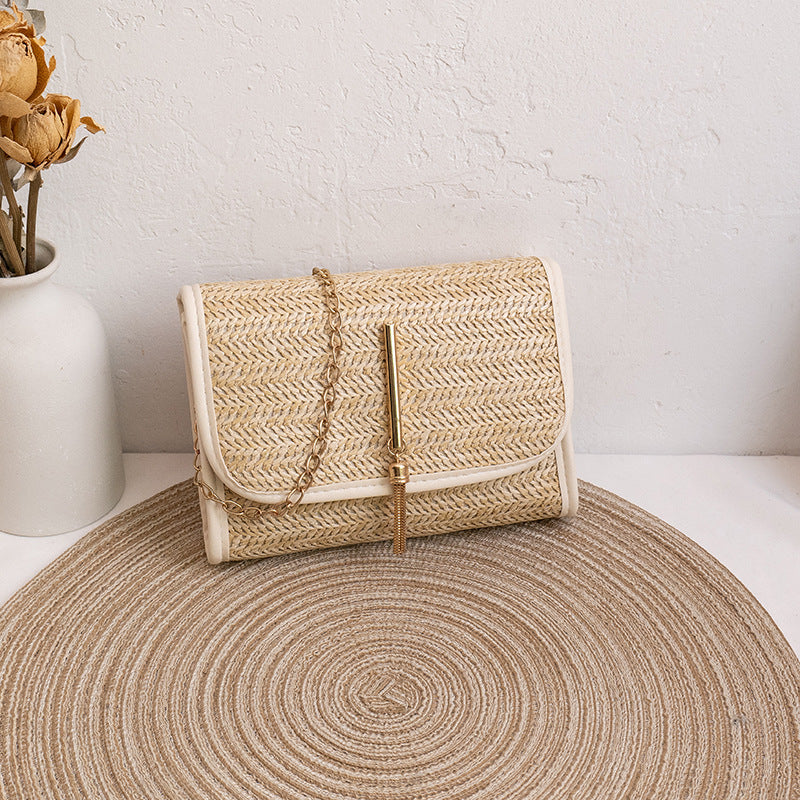 Women Versatile crossbody straw bag