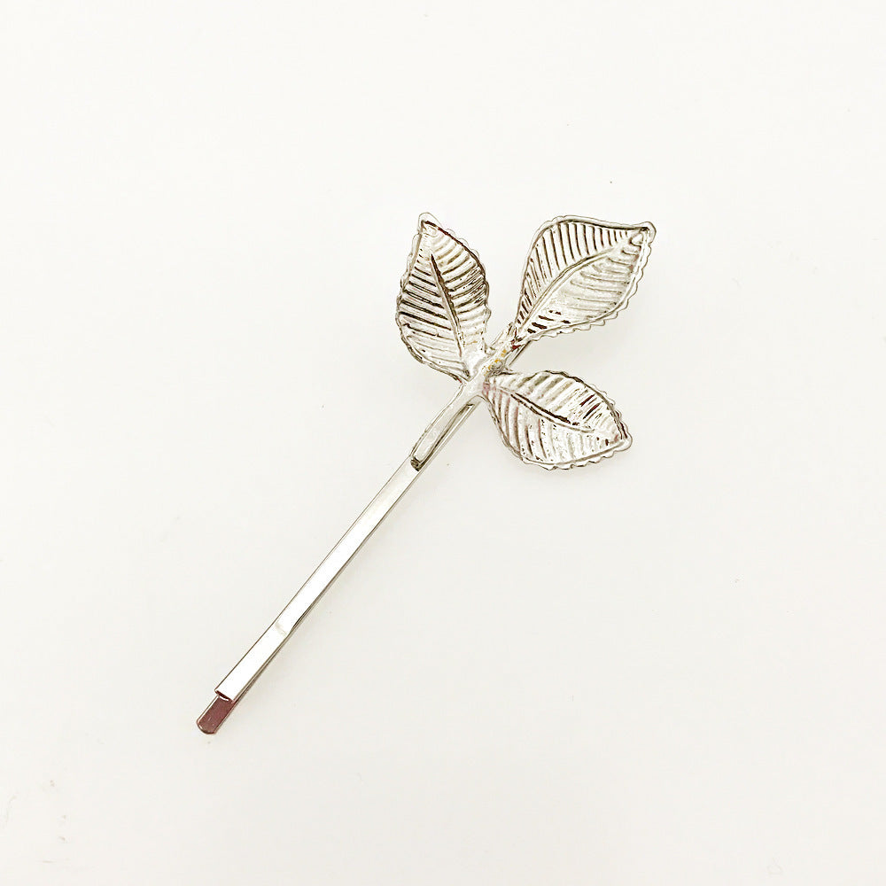 Women leaves hairpin