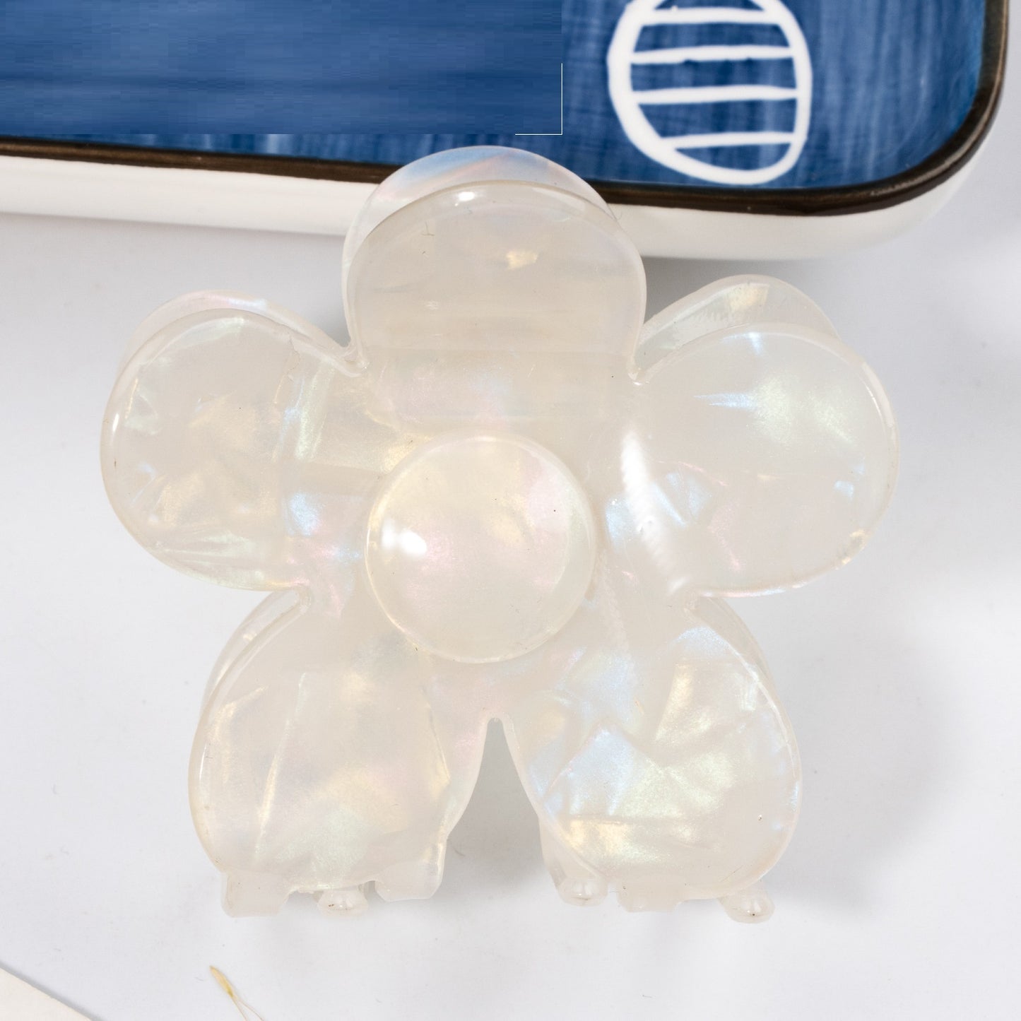 Women Simple Acrylic Flower Hair Clip