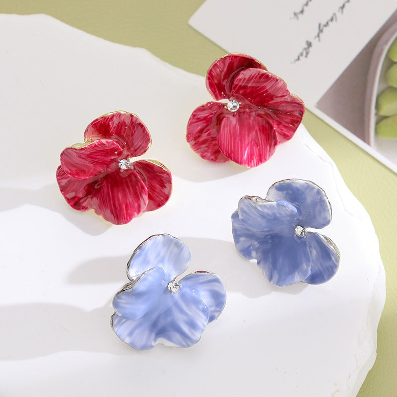Three-dimensional petal oil drop flower earrings