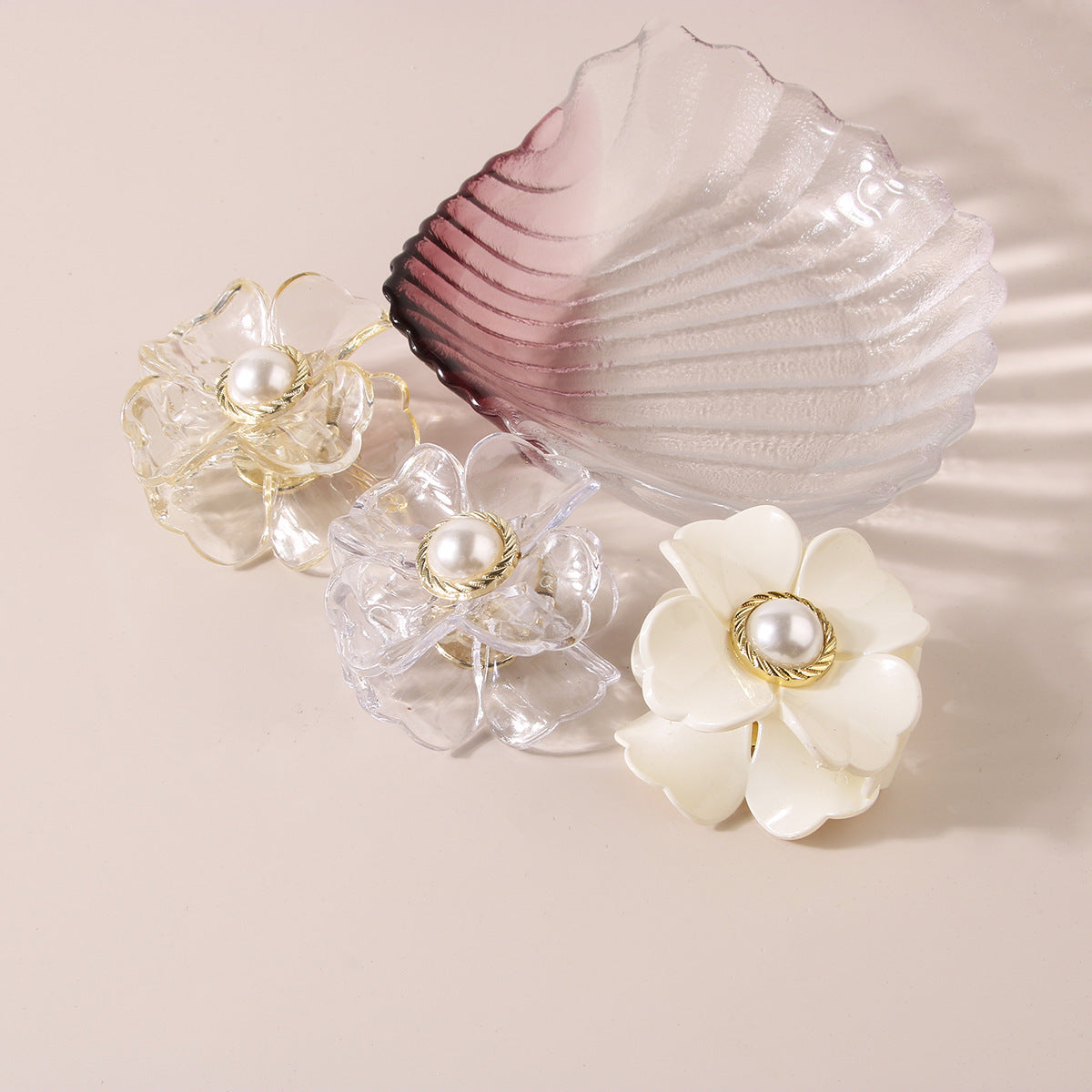 Flower Clasp Pearl Hairpin