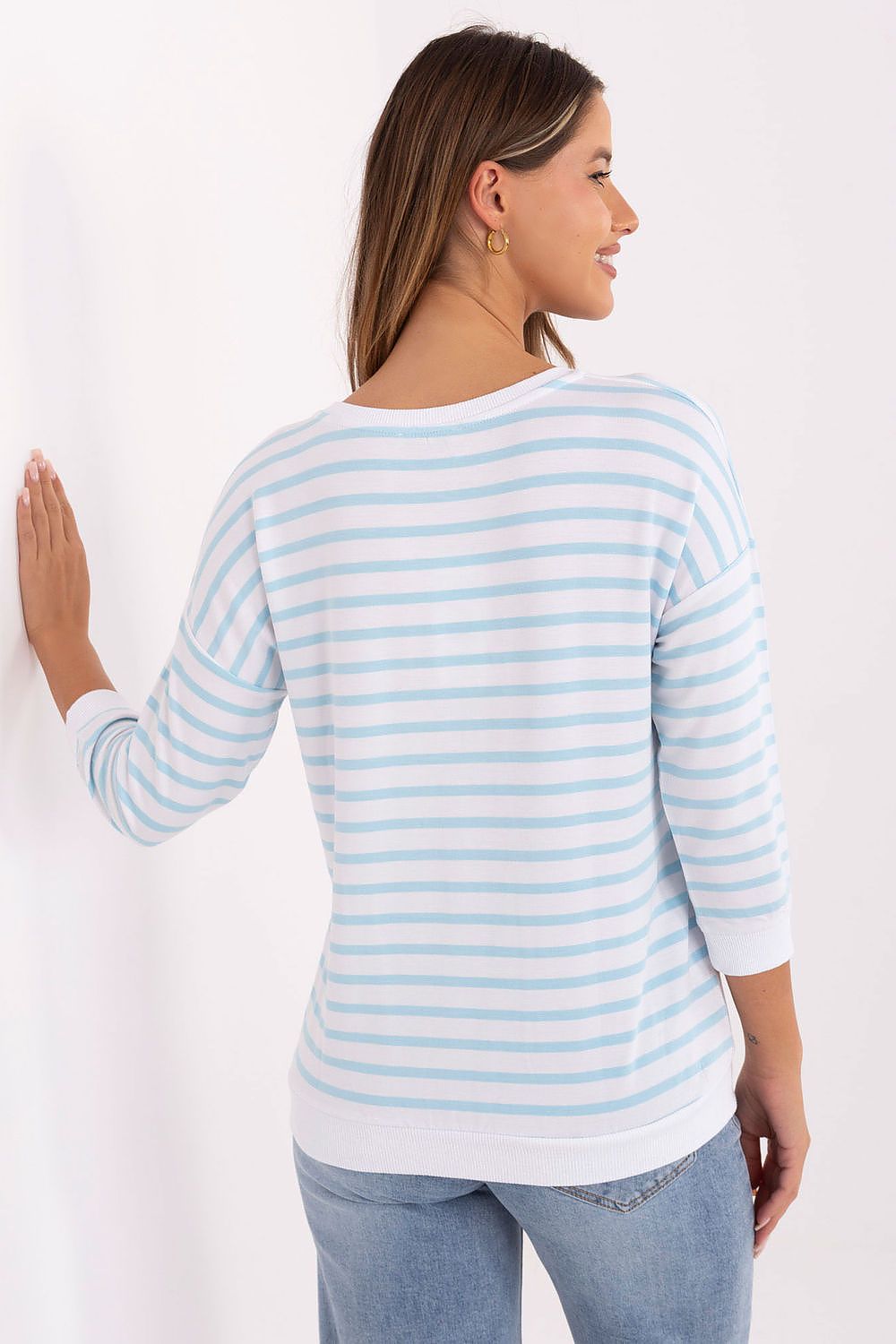 Blouse model 217309 Relevance