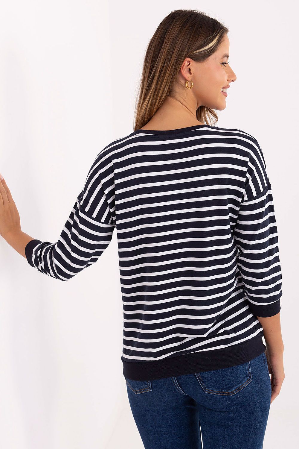 Blouse model 217310 Relevance