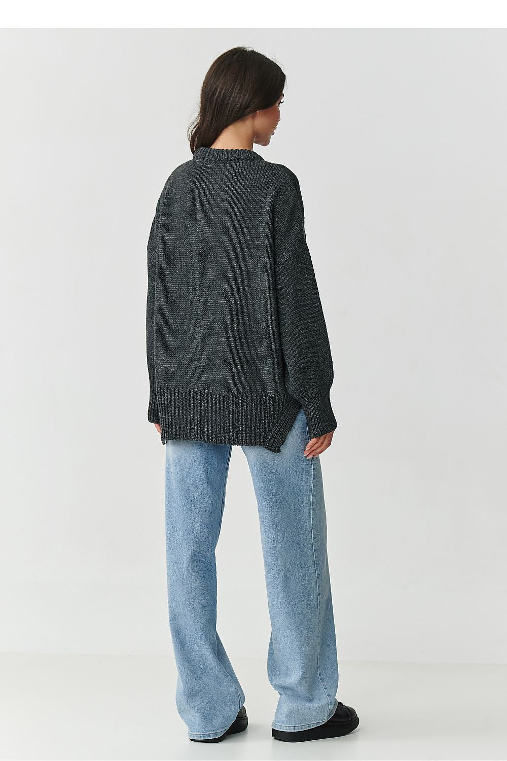 Jumper model 217380 Makadamia