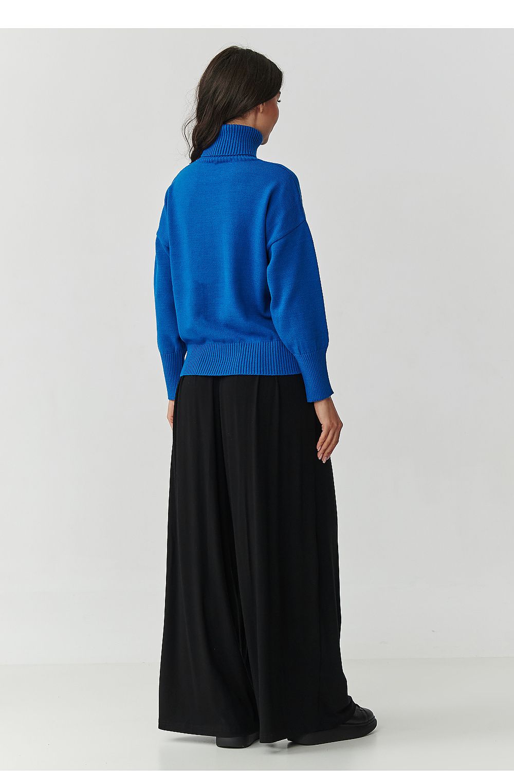 Turtleneck model 217398 Makadamia