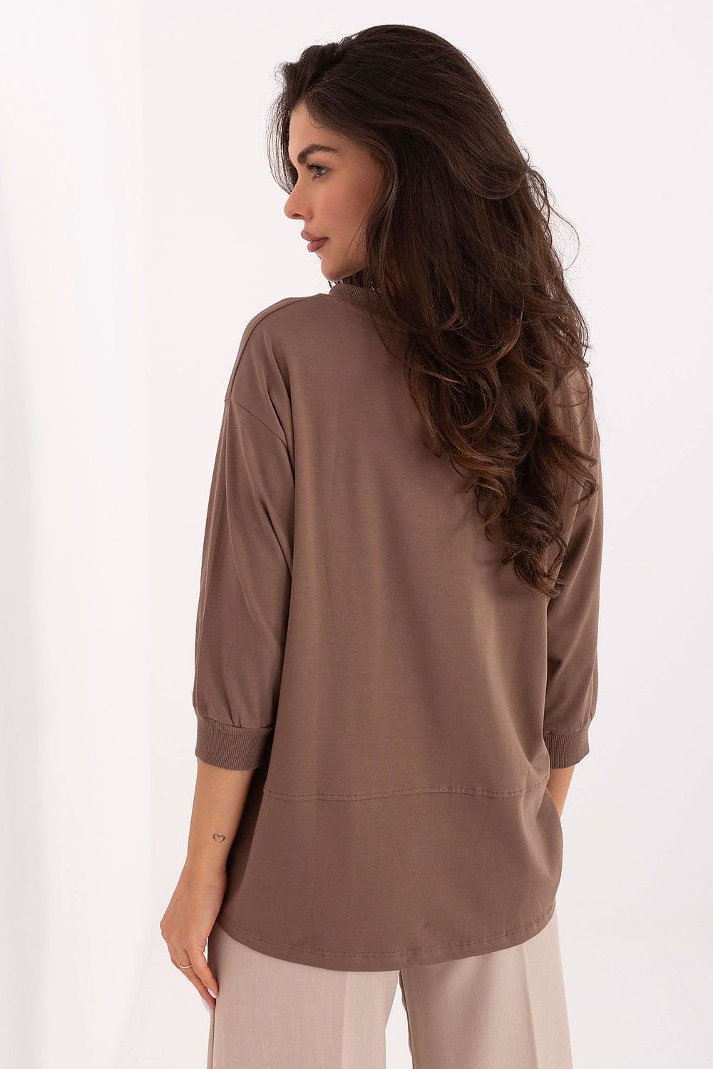 Blouse model 218388 Relevance