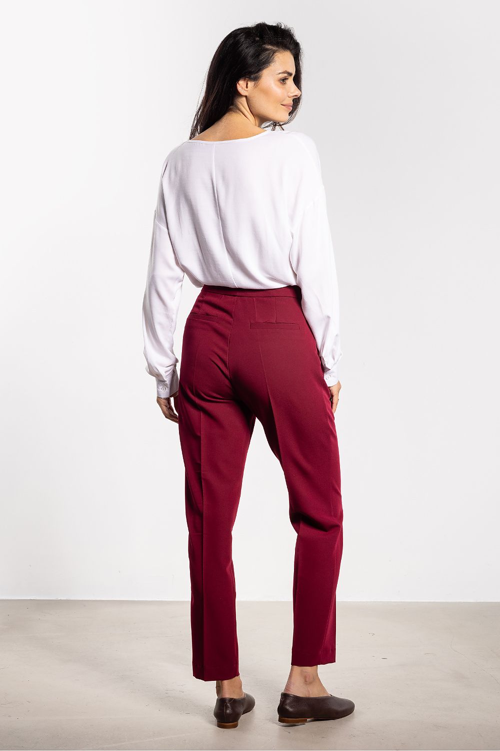 Women trousers model 218976 awama