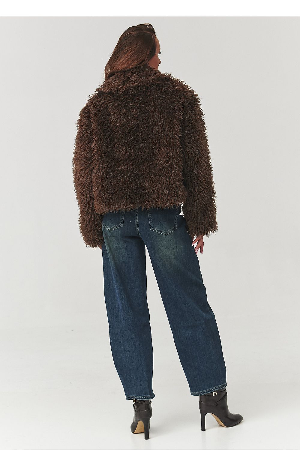 Jacket model 219749 Makadamia