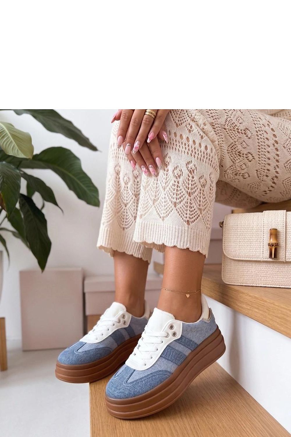 Platform sneakers model 227742 Solea