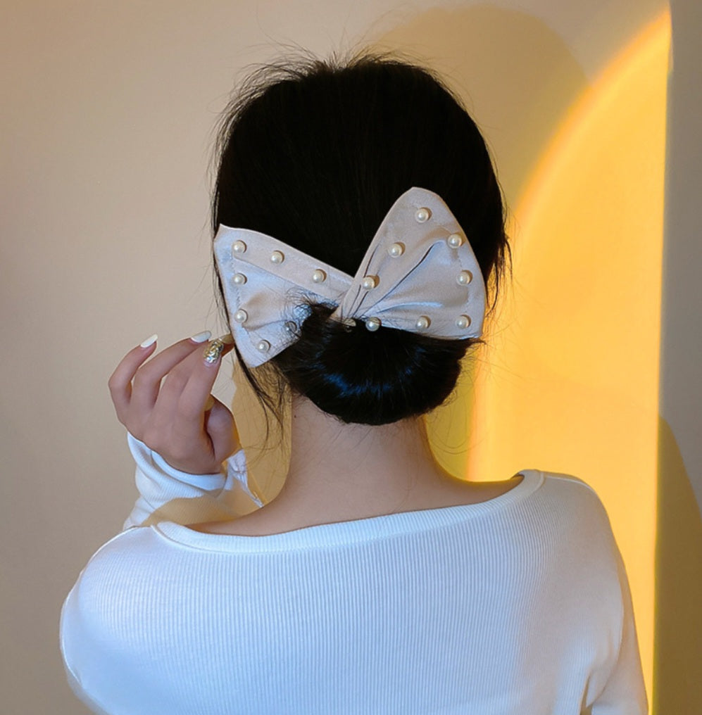 Geometric Flannel Pearl Coil Hair Iron