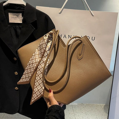 Large capacity niche fashion shoulder bag tote bag