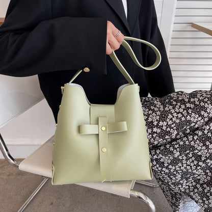 Large Capacity Bucket Shoulder Bag