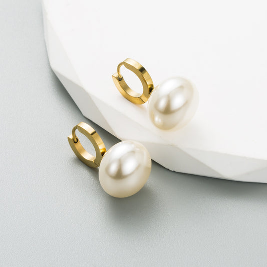 European & American Style Gold-Plated Lightweight Earrings – Pair