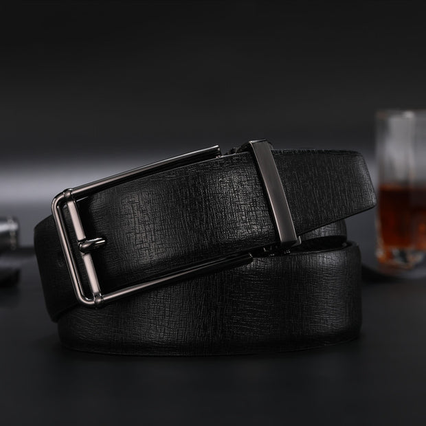 Pin buckle men's belt