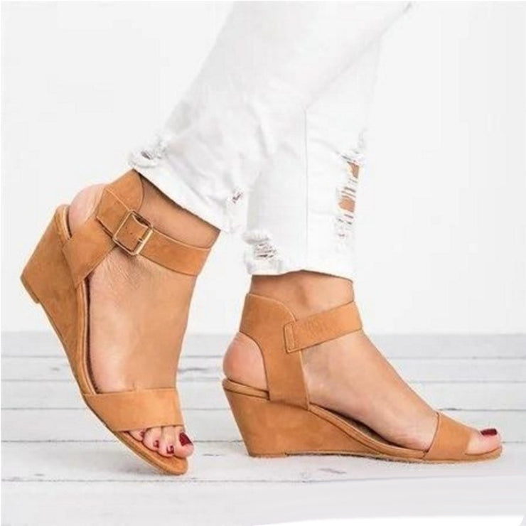 Woman Casual Wedge