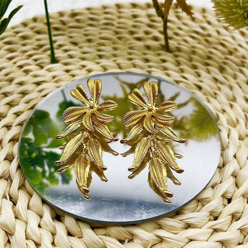 Flower leaf earrings