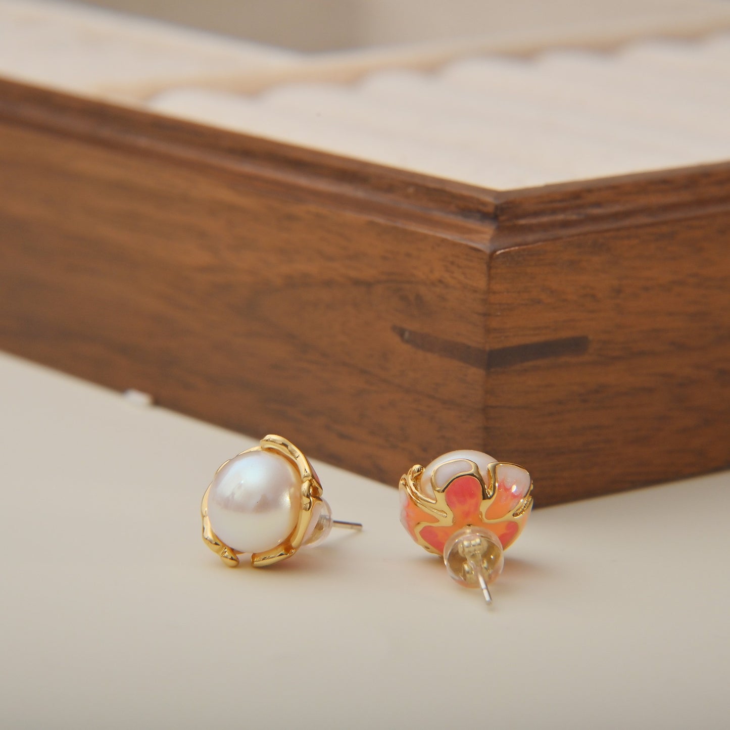 Pearl colorful earrings