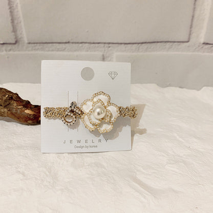 Women's Small Daisy Camellia Hairpin
