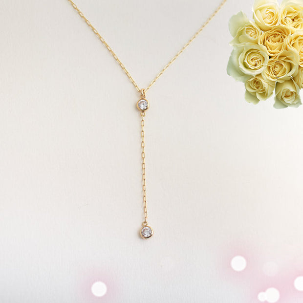 Exquisite metal Diamond pendant necklace