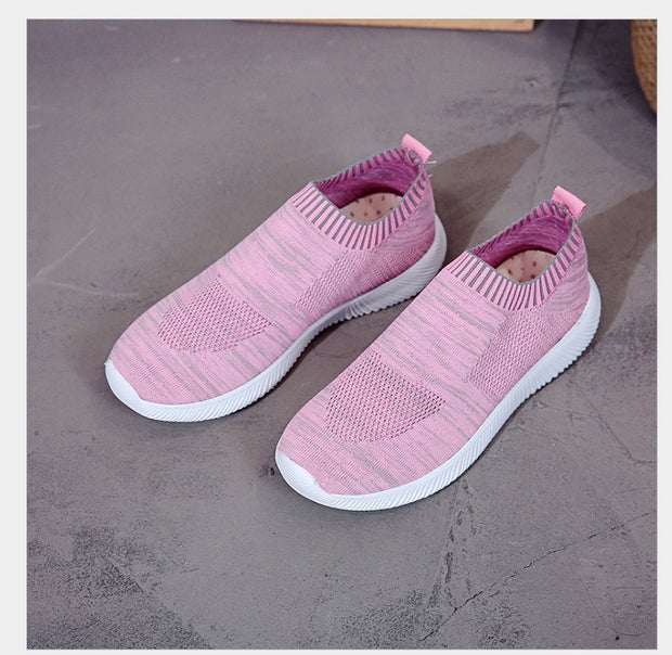 Woman Deep Mouth Woven Sneaker