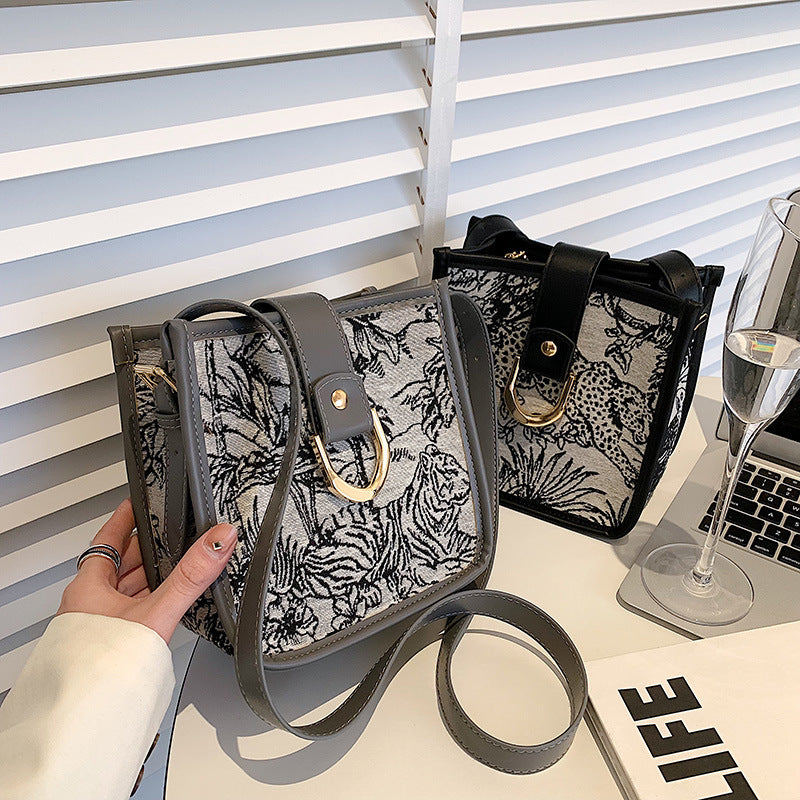 Graffiti Bucket Retro Bag
