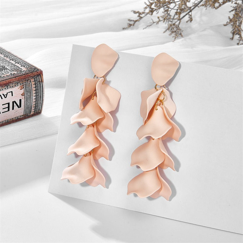 Fashionable petal leaf earrings