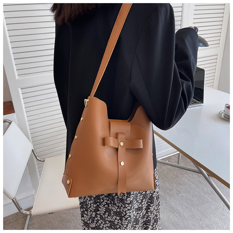 Large Capacity Bucket Shoulder Bag