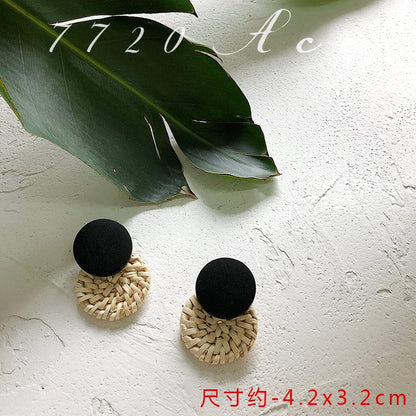 Retro Exaggerated Geometric Rattan Woven Earrings