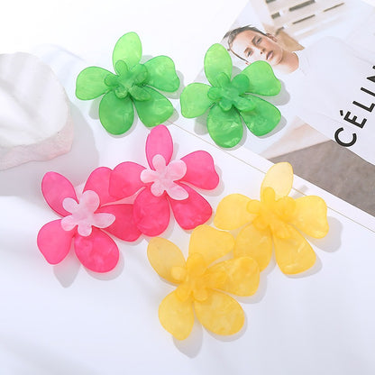 Earrings made of acrylic material, floral earrings