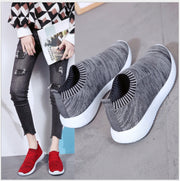 Woman Deep Mouth Woven Sneaker