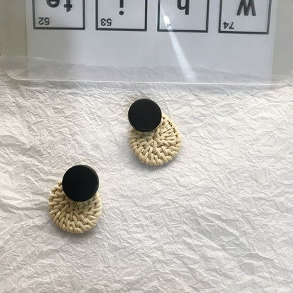 Retro Exaggerated Geometric Rattan Woven Earrings