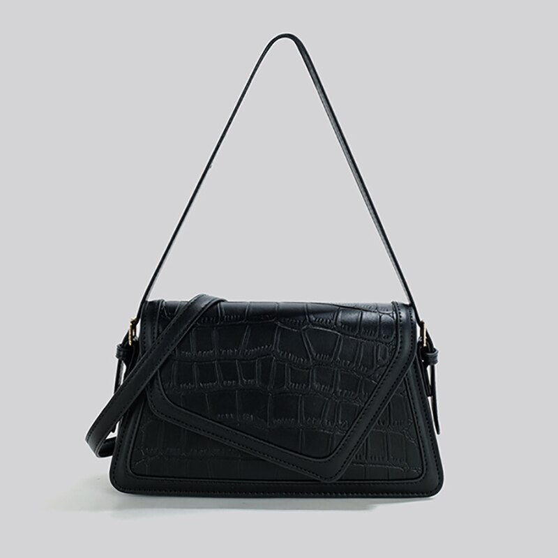 Horizontal shoulder bag