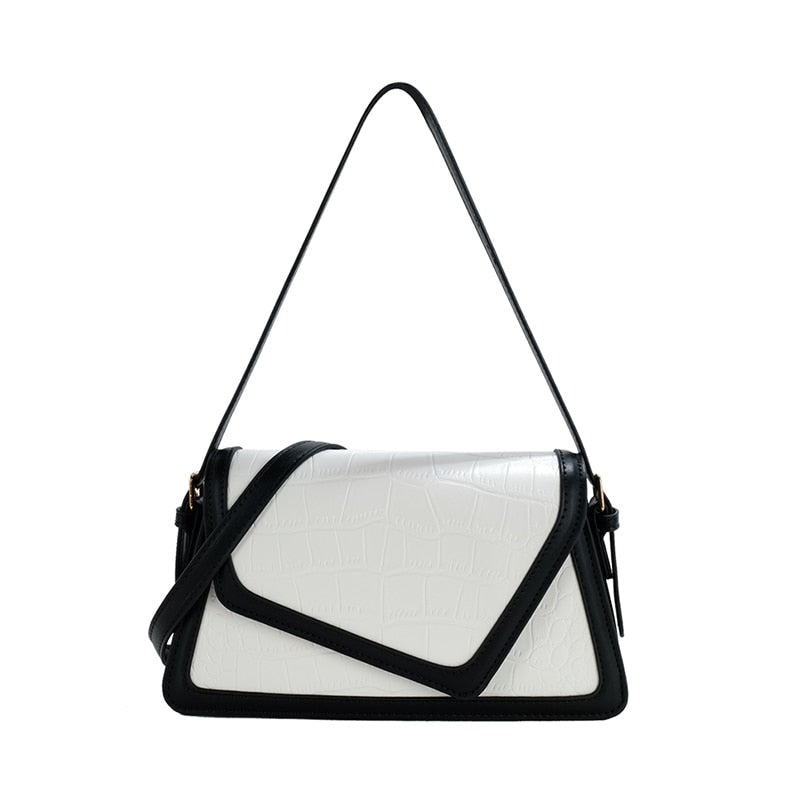 Horizontal shoulder bag