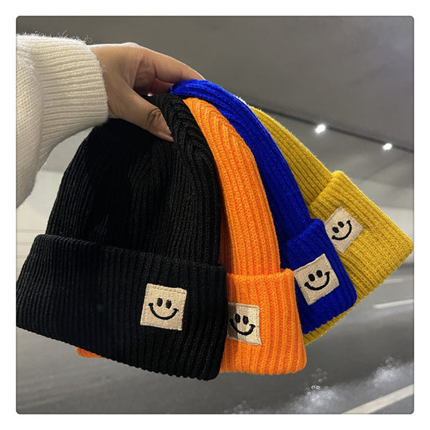 Woman Solid Color Knitted Beanie