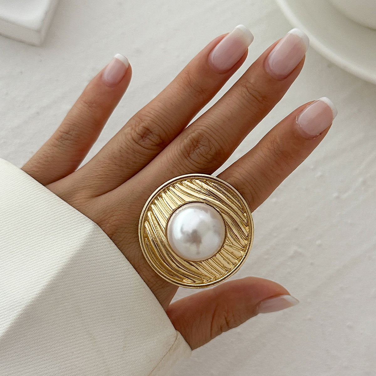 INS Irregular Winding Pearl Ring