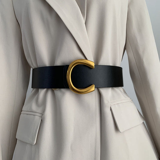 Wide half circle buckle belt