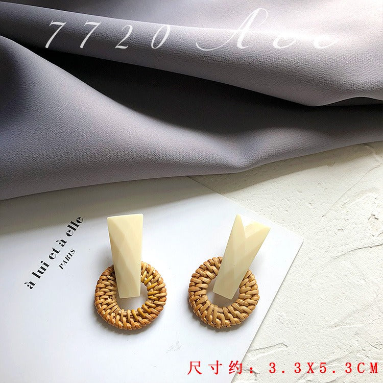 Retro Exaggerated Geometric Rattan Woven Earrings