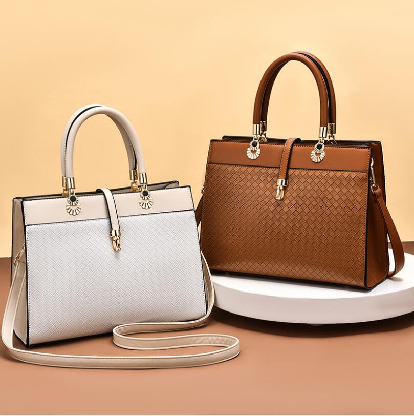 Women Woven Handbag