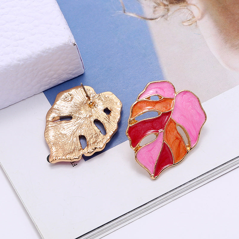 INS Exaggerated Hollow Leaf Earrings – Wild Retro ZA Alloy Statement Jewelry for Women