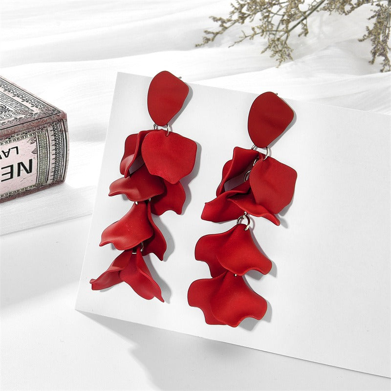 Fashionable petal leaf earrings