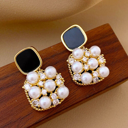 Black Imitation Pearl Alloy Earrings – Elegant Statement Jewelry