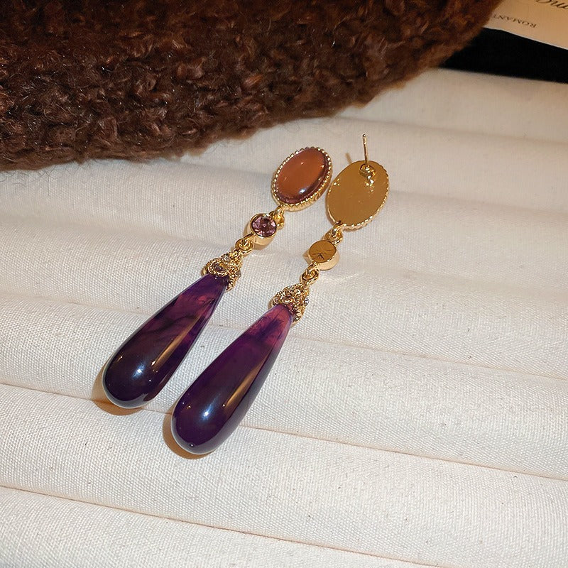 Niche temperament earrings