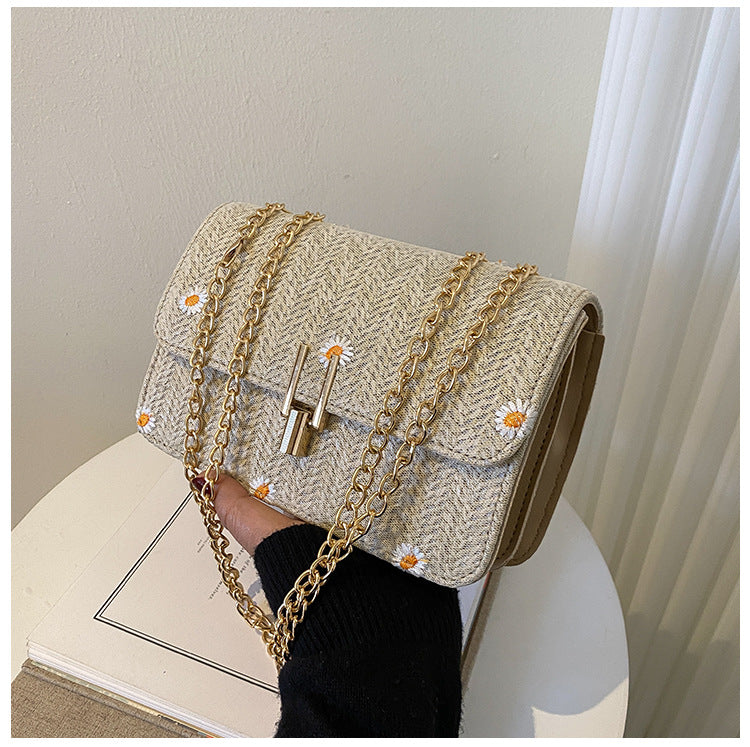 Lace Flower Woven crossbody bag