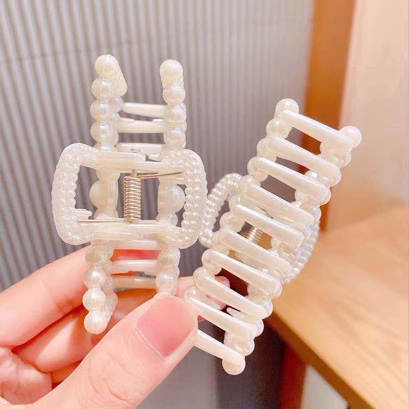 Women Pearl Claw Clip