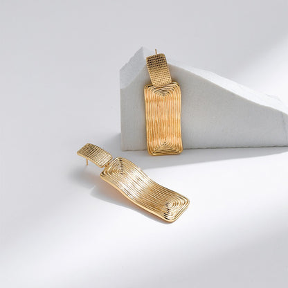 Geometric square design earrings